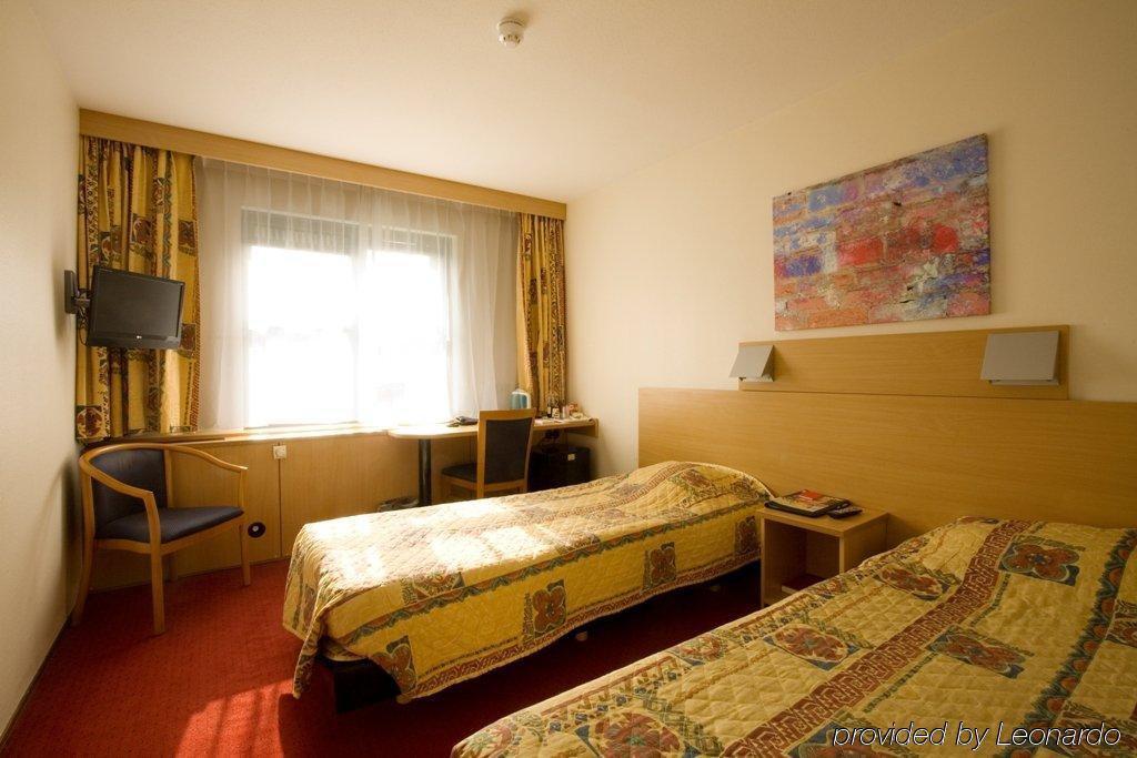 Bastion Hotel Brielle - Europoort Экстерьер фото